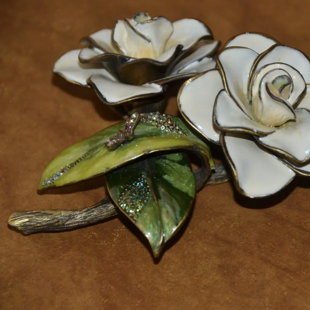 RARE JAY STRONGWATER GARDENIA DRAGONFLY FLORAL FLOWER CRYSTAL ENAMEL FIGURINE